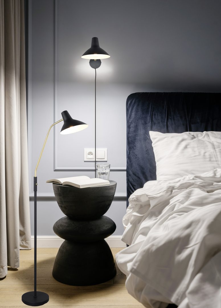 TRAVELLER - Adjustable LED Floor Lamp